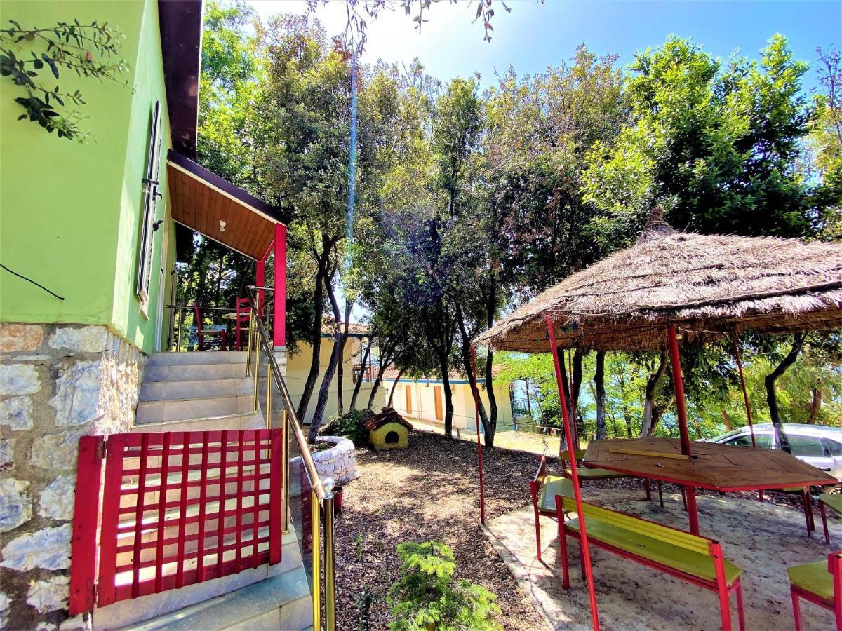 Ramo'S Green Beachside Retreat - Cozy 2 Bedroom Home Vlorë Exteriér fotografie